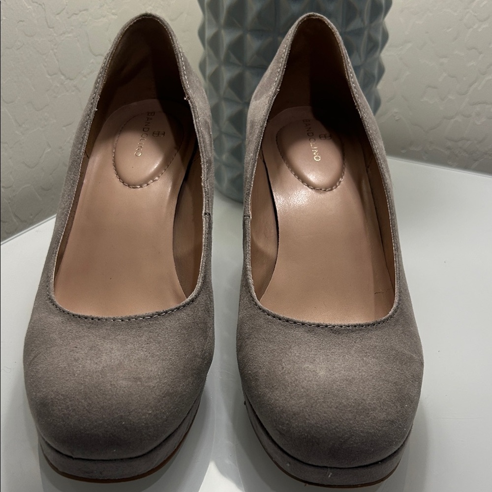 Bandolino Women's Taupe Heels